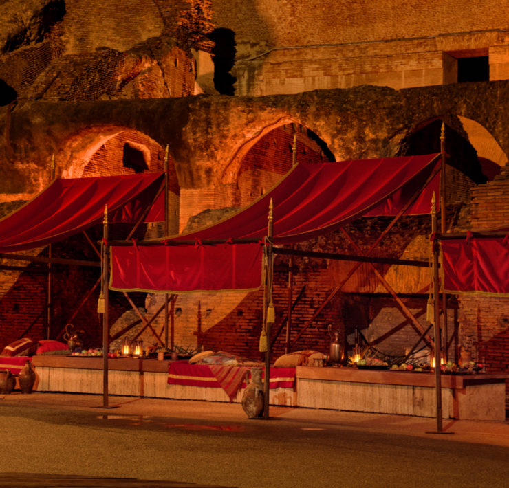 tentes dans le Colisée de Rome